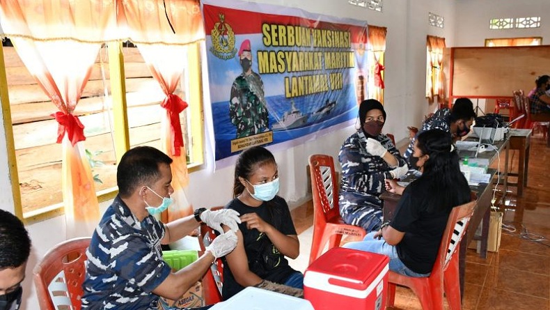 Lantamal VIII Gelar Serbuan Vaksinasi di Daerah Sulut hingga Gorontalo