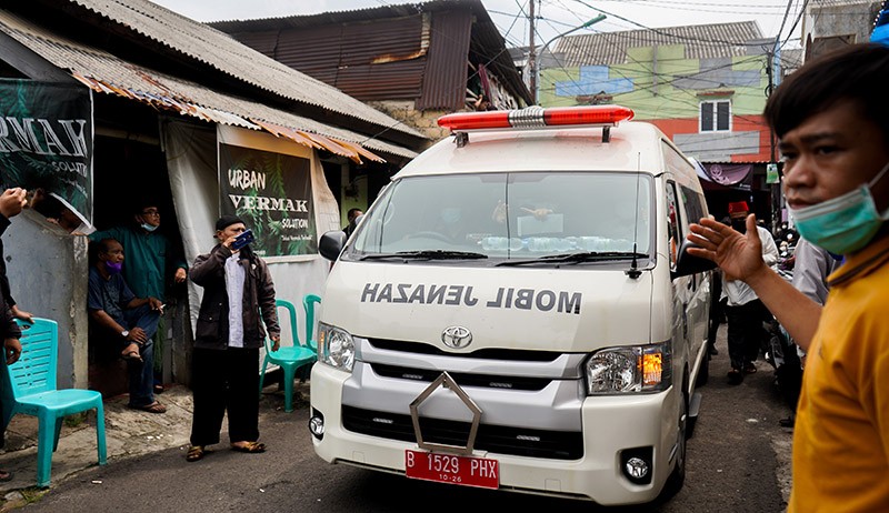 Suasana Kedatangan Jenazah Haji Lulung Di Rumah Duka - Bagian 3