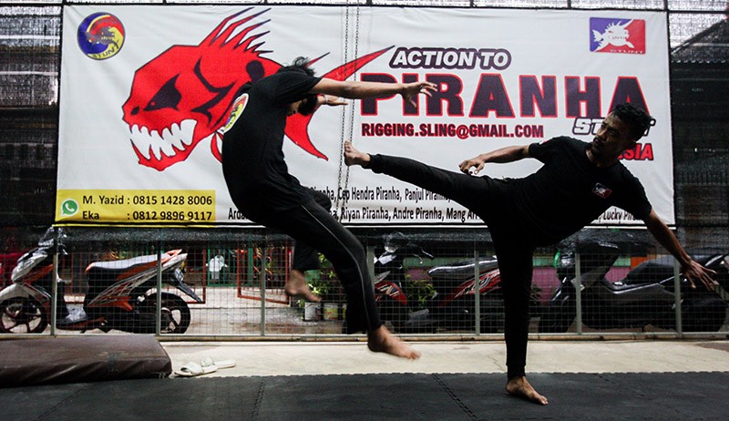 Begini Latihan Para Pemeran Pengganti yang Beraksi pada Film Dylan-The Raid 1 - Bagian 1
