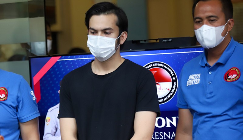 Aktor Rizky Nazar Tersangka Kasus Narkotika - Bagian 2