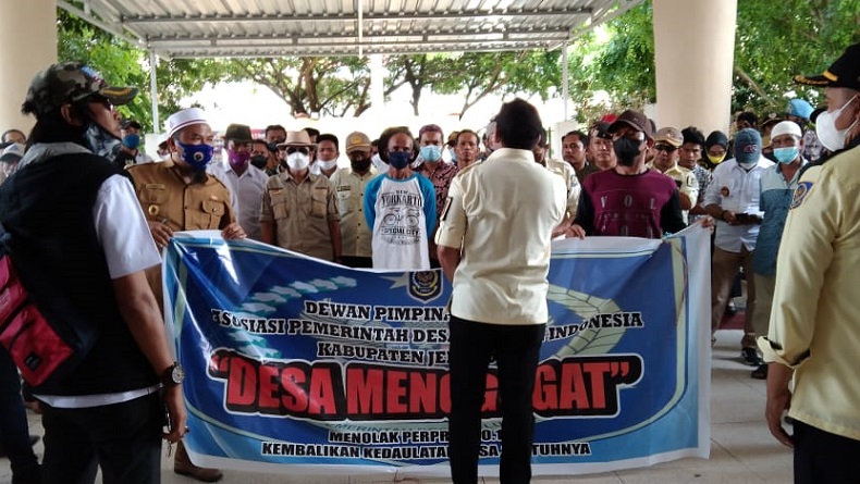 Ratusan Perangkat Desa di Jeneponto Unjuk Rasa terkait Aturan Penggunaan Dana Desa