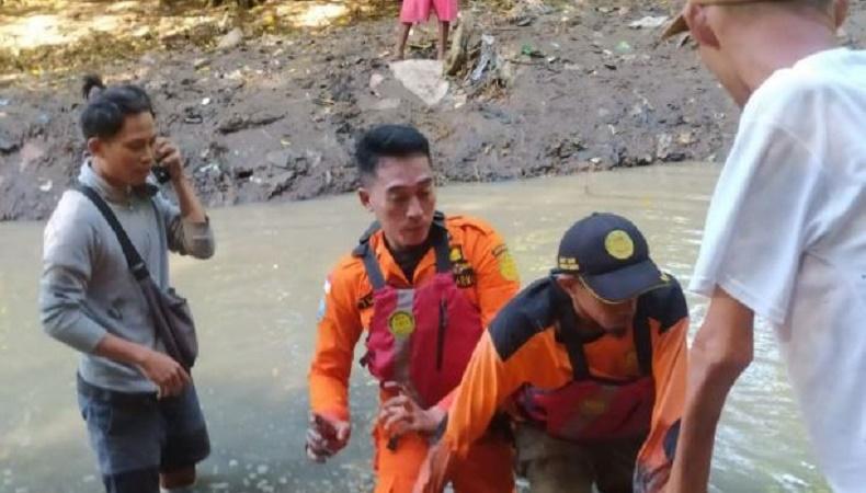 Balita Kembar di Lombok Timur Menyeberangi Jembatan, Satu Jatuh ke Sungai dan Tewas