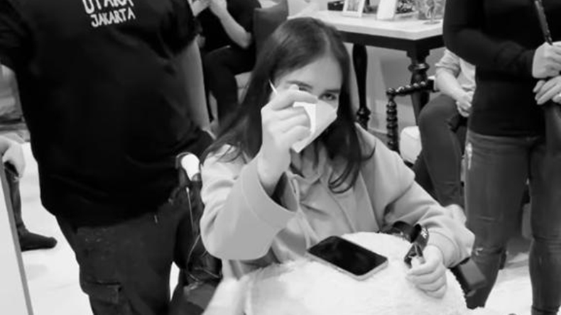 Edelenyi Laura Anna Meninggal, Raffi Nagita: Laura, We Love U...