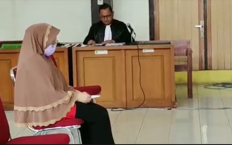 Kesal Dituntut 5 Tahun Kasus Korupsi Dana BOS, Ibu Guru SD di Palembang Minta Mati  