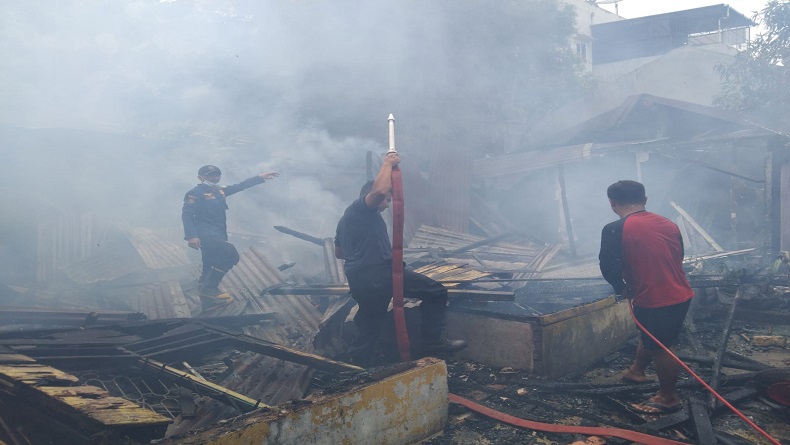Rumah Semipermanen di Tanjung Gusta Medan Ludes Terbakar