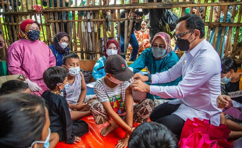 Pemkot Bandung Laksanakan Vaksinasi Covid-19 untuk Anak Usia 6-11 Tahun
