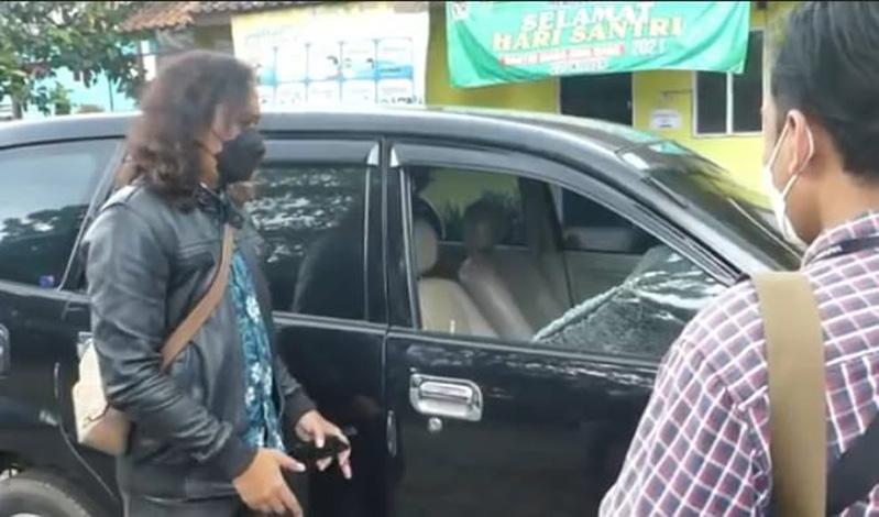 Pecah Kaca Mobil, Komplotan Perampok Gasak Rp150 Juta Milik Panitia Pilkades di Banyumas