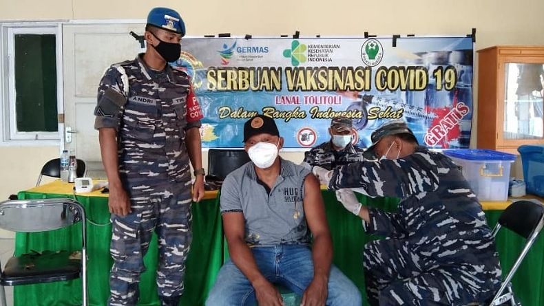 title 396 Orang Ikut Serbuan Vaksinasi Maritim Lantamal VIII Manado 396 Orang Ikut Serbuan Vaksinasi Maritim Lantamal VIII Manado
