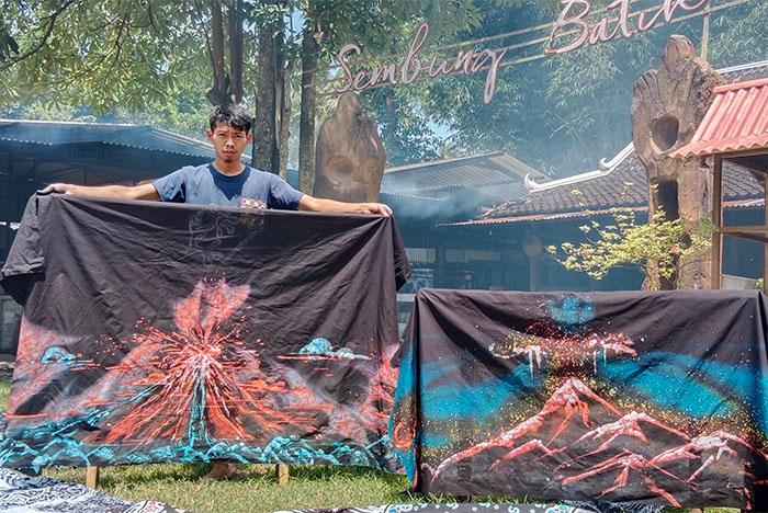 Bayu Permadi Ciptakan Batik Motif Gunung Semeru, Hasil Penjualan untuk Korban Erupsi
