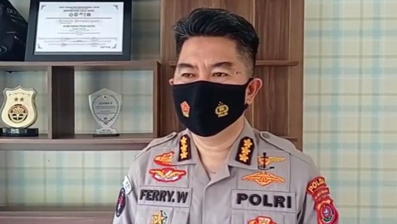 title Ini Pemicu Bentrokan yang Hanguskan Mobil dan Motor di Kendari Ini Pemicu Bentrokan yang Hanguskan Mobil dan Motor di Kendari
