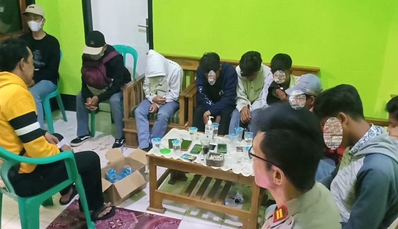 Warga Gagalkan Tawuran Pelajar SMK di Sukabumi, 3 Celurit Berhasil Diamankan