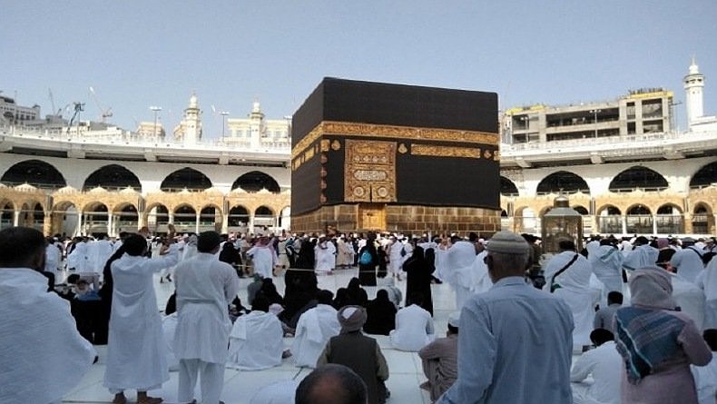 Keberangkatan Jemaah Umrah Indonesia Ditunda Gegara Omicron