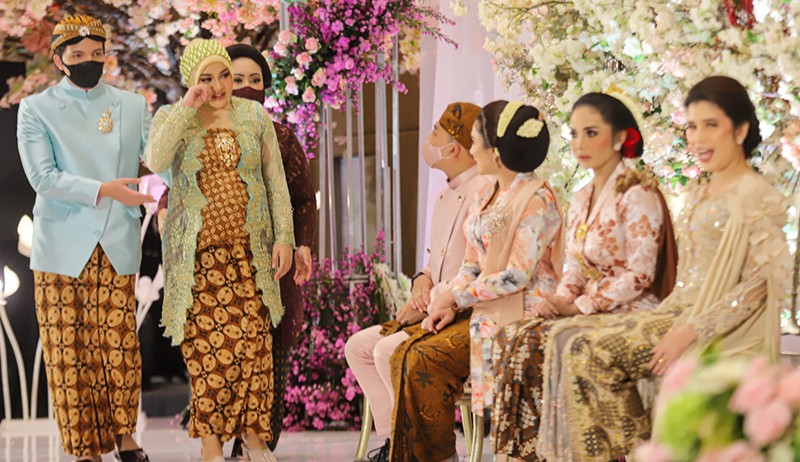 Prosesi Kehamilan 7 Bulan, Perut Aurel Dicium Atta Halilintar - Bagian 3