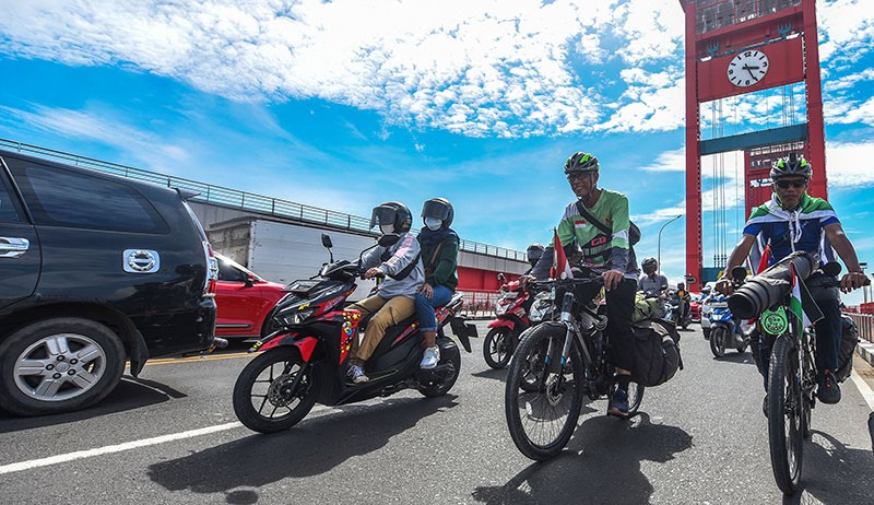 2 Warga Tangsel Pergi Haji Naik Sepeda Tiba di Palembang - Bagian 2