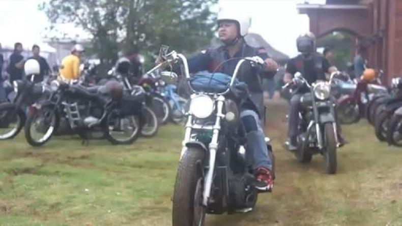 Ratusan Pencinta Motor Antik Gelar Acara di Jepara, Begini Keseruannya 