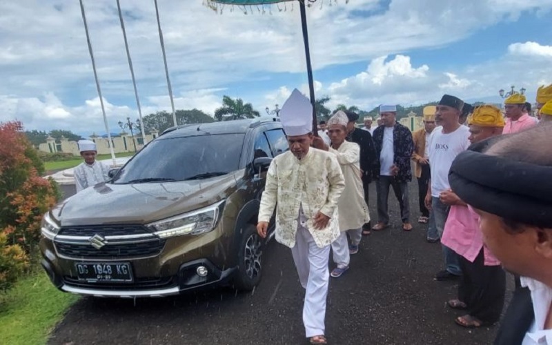 title Konflik di Haruku, Sultan Ternate: Saudara Jangan Terpancing Info yang Memecah-belah Konflik di Haruku, Sultan Ternate: Saudara Jangan Terpancing Info yang Memecah-belah