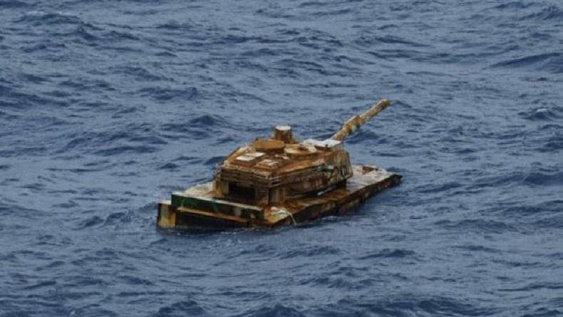 title Viral Penampakan Benda Mirip Tank di Laut Natuna, Ini Kata TNI AL Viral Penampakan Benda Mirip Tank di Laut Natuna, Ini Kata TNI AL