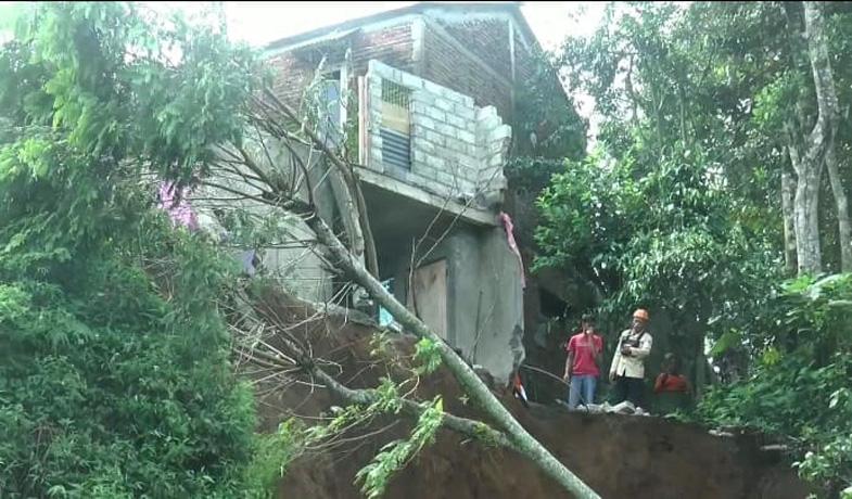 Longsor Terjang Dusun Wonosuko Wonosobo, 2 Rumah Hancur