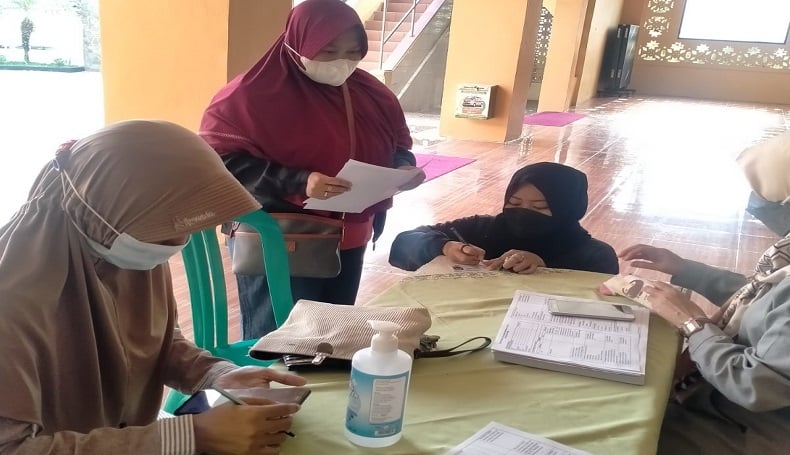 Vaksinasi Tak Sesuai Pengumuman, Warga Ciseureuh Purwakarta Balik Kanan