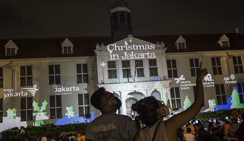 Suasana Museum Fatahillah Tampilkan Video Mapping Bernuansa Natal  - Bagian 2