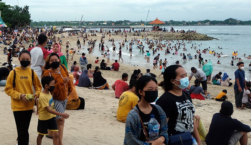 Pantai Sanur Bali Dipadati Wisatawan Libur Natal dan Tahun Baru - Bagian 1