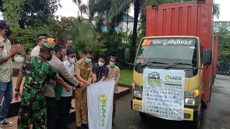 Lazis Jateng Kirimkan Bantuan Logistik untuk Korban Bencana Semeru