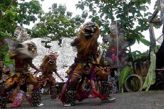  Begini Serunya saat Para Seniman Liburan Bareng di Watulumbung, Parangtritis