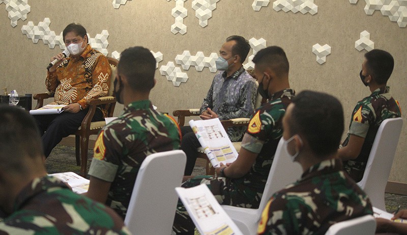 Momen Menko Airlangga Hartarto Berikan Pembekalan kepada 31 Taruna Tingkat III Akmil - Bagian 5