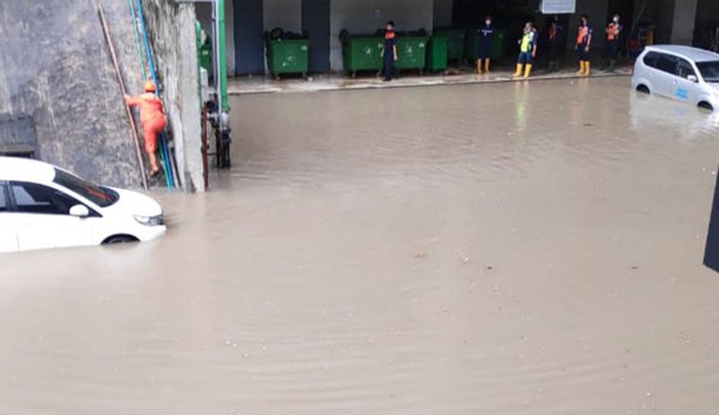 Foto-Foto Terminal 3 Bandara Soekarno Hatta Banjir - Bagian 1