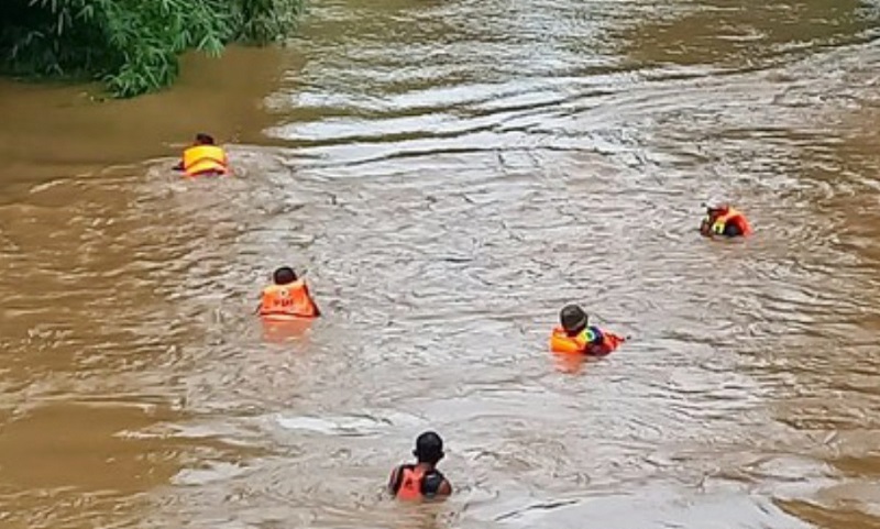 Kakek di Malang Hilang Terseret Arus Sungai saat Buang Air Besar 