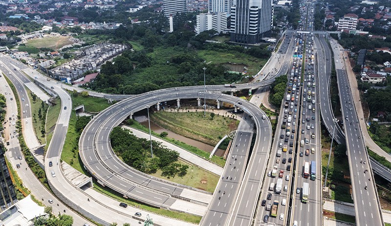 Jelang Libur Nataru, Ratusan Ribu Kendaraan Tinggalkan Jabotabek - Bagian 2