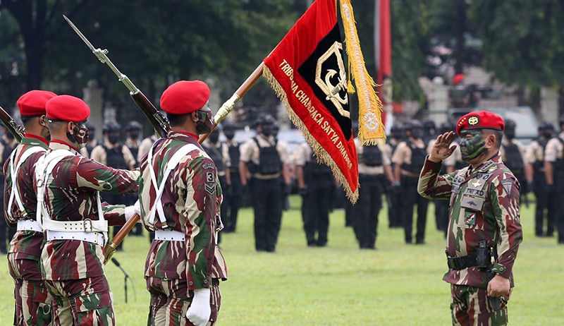 KSAD Jenderal TNI Dudung Abdurachman Terima 3 Brevet Kopassus - Bagian 1