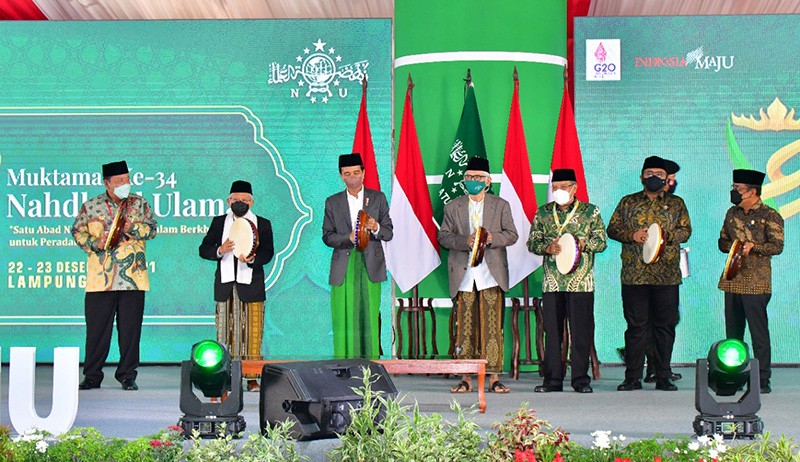 Pakai Sarung Hijau, Presiden Jokowi Buka Muktamar NU di Lampung - Bagian 3