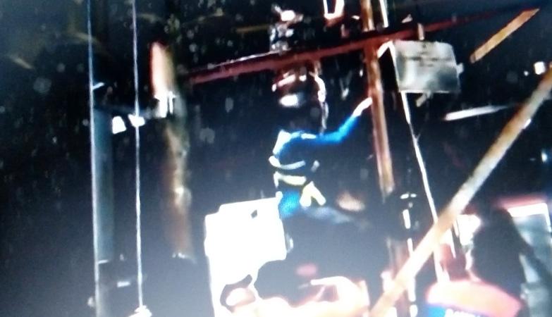 title Cinta Ditolak Janda, Pemuda di Purbalingga Ini Panjat Tower Setinggi 100 Meter Cinta Ditolak Janda, Pemuda di Purbalingga Ini Panjat Tower Setinggi 100 Meter
