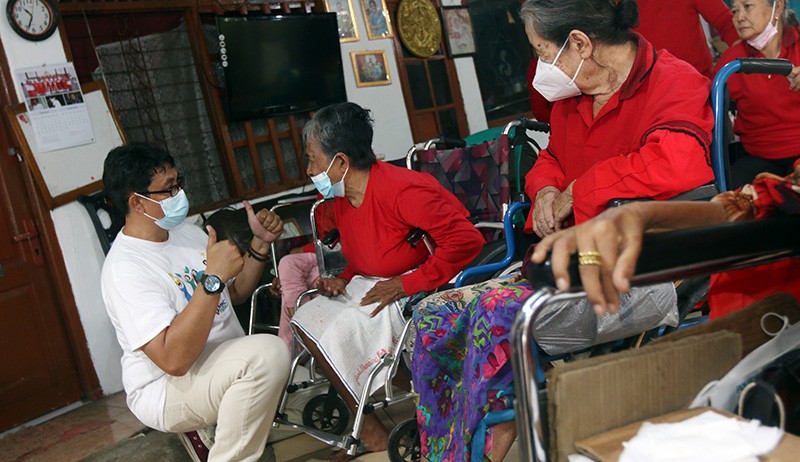 MNC Peduli Berbagi Kebahagiaan di Rumah Jompo Kasih Sayang Bekasi - Bagian 2