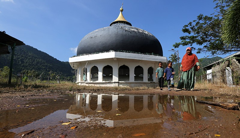 Kubah Masjid Hanyut Terbawa Tsunami Sejauh 2,5 Km, Kondisinya Masih Utuh - Bagian 1