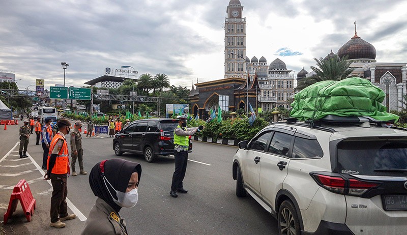 Kawasan Puncak Bogor Berlaku Ganjil Genap 24 Jam Penuh hingga 2 Januari 2022 - Bagian 2