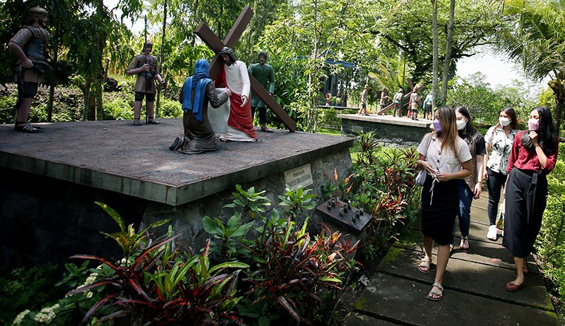 Wisata Rohani ke Gua Maria Sendangrejo Blitar - Bagian 2