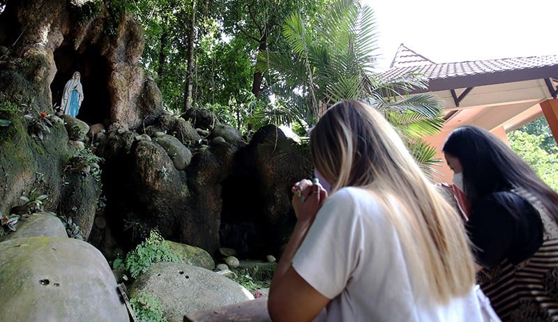 Wisata Rohani ke Gua Maria Sendangrejo Blitar - Bagian 3