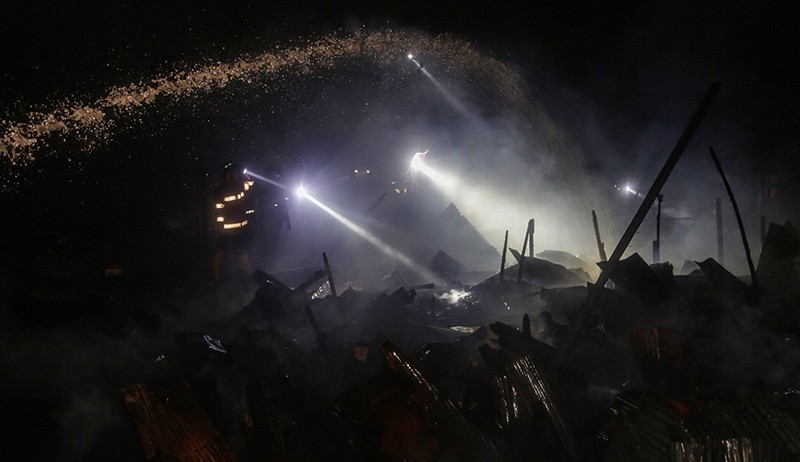 20 Rumah Permukiman Padat Penduduk di Palangkaraya Hangus Terbakar - Bagian 1