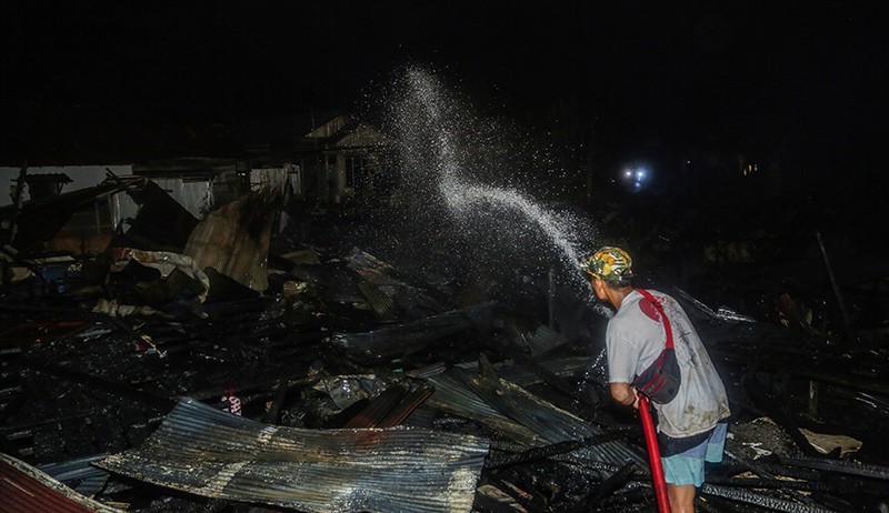 20 Rumah Permukiman Padat Penduduk di Palangkaraya Hangus Terbakar - Bagian 2