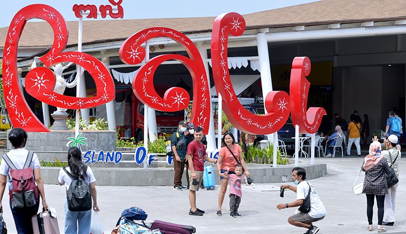 Puncak Kedatangan Penumpang, 13.000 Orang Tiba di Pulau Bali - Bagian 1
