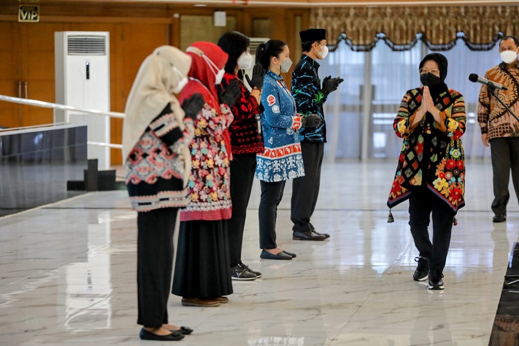 Mensos Ingatkan Pegawai Kemensos agar Amanah dan Berkinerja