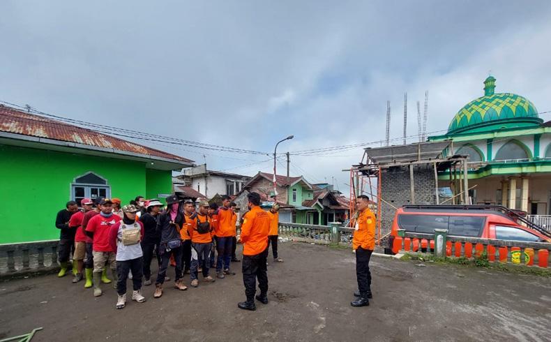 title Diduga Pikun, Warga Wonosobo Hilang di Jalur Pendakian Gunung Sindoro Diduga Pikun, Warga Wonosobo Hilang di Jalur Pendakian Gunung Sindoro