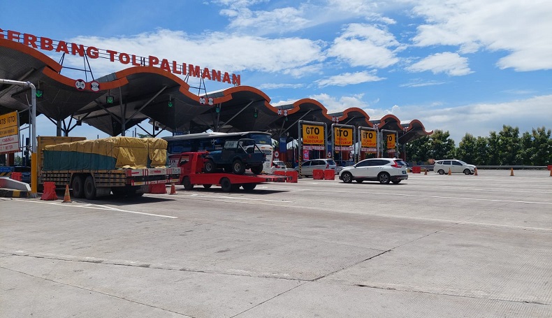 Antisipasi Lonjakan Kendaraan, 15 Gardu Keluar Dibuka di GT Palimanan Cirebon