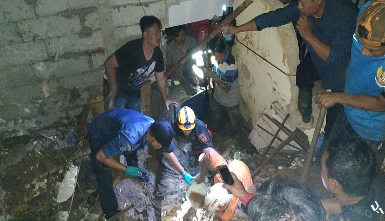 Diduga Korsleting Listrik, Warung Sembako di Sukabumi Ludes Terbakar