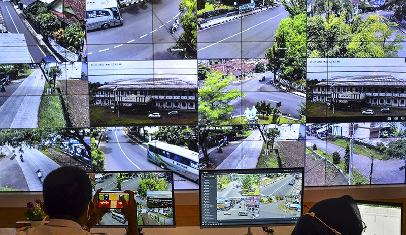 Pantau Arus Lalu Lintas, 40 CCTV Disebar Sepanjang Jalur Selatan - Bagian 1