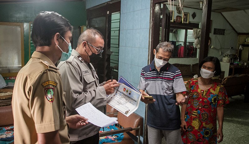 Rumah Didatangi Pemudik Dipasang Stiker - Bagian 2