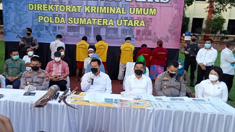 title Polda Sumut Gagalkan Perdagangan 5 TKI Ilegal ke Malaysia Polda Sumut Gagalkan Perdagangan 5 TKI Ilegal ke Malaysia