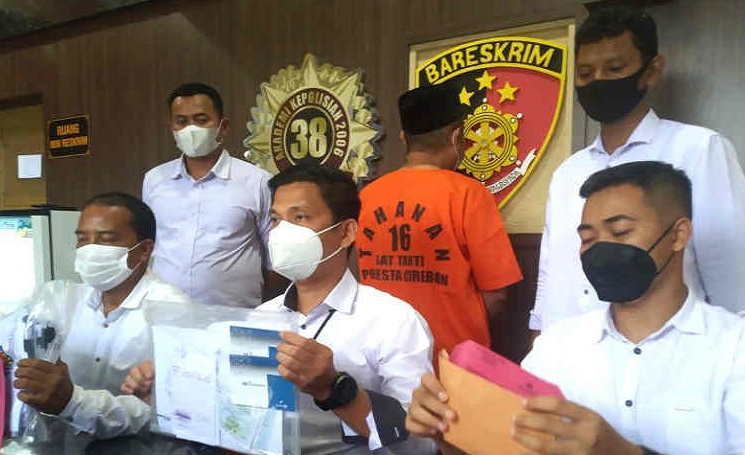 Diduga Gasak Uang BLT Rp359 Juta, Oknum Kades di Cirebon Ditangkap Polisi